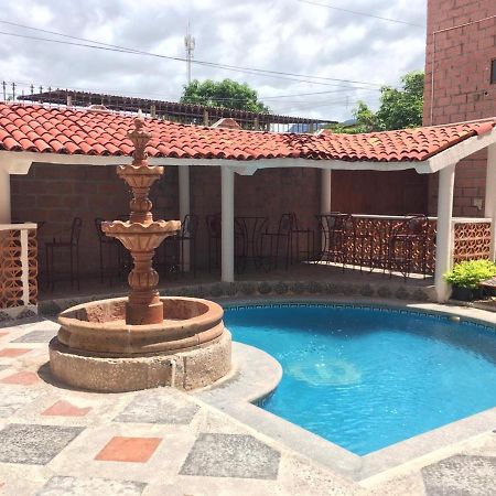 Oyo Hotel Brisas Del Pacifico 巴亞爾塔港 外观 照片