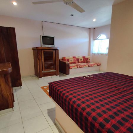 Oyo Hotel Brisas Del Pacifico 巴亞爾塔港 外观 照片