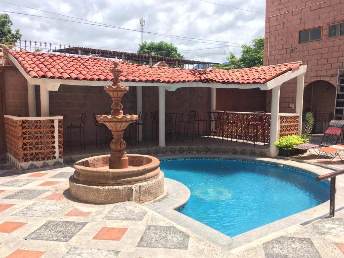 Oyo Hotel Brisas Del Pacifico 巴亞爾塔港 外观 照片